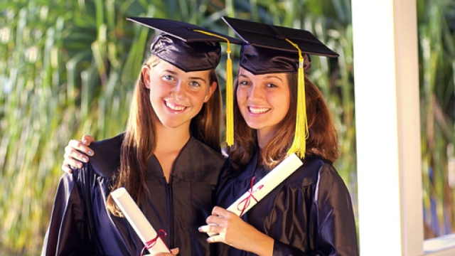 5 Unique Graduation Cap and Gown Ideas for Kids