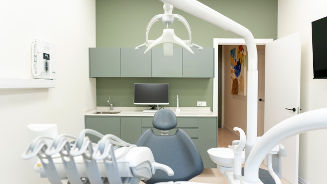 Brilliance in Every Bite: Discovering the Art of the Dental Studio